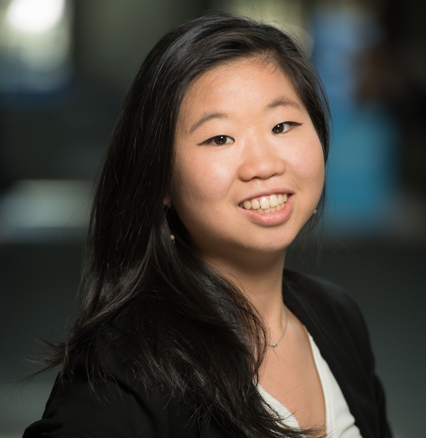 Vanessa Kim headshot